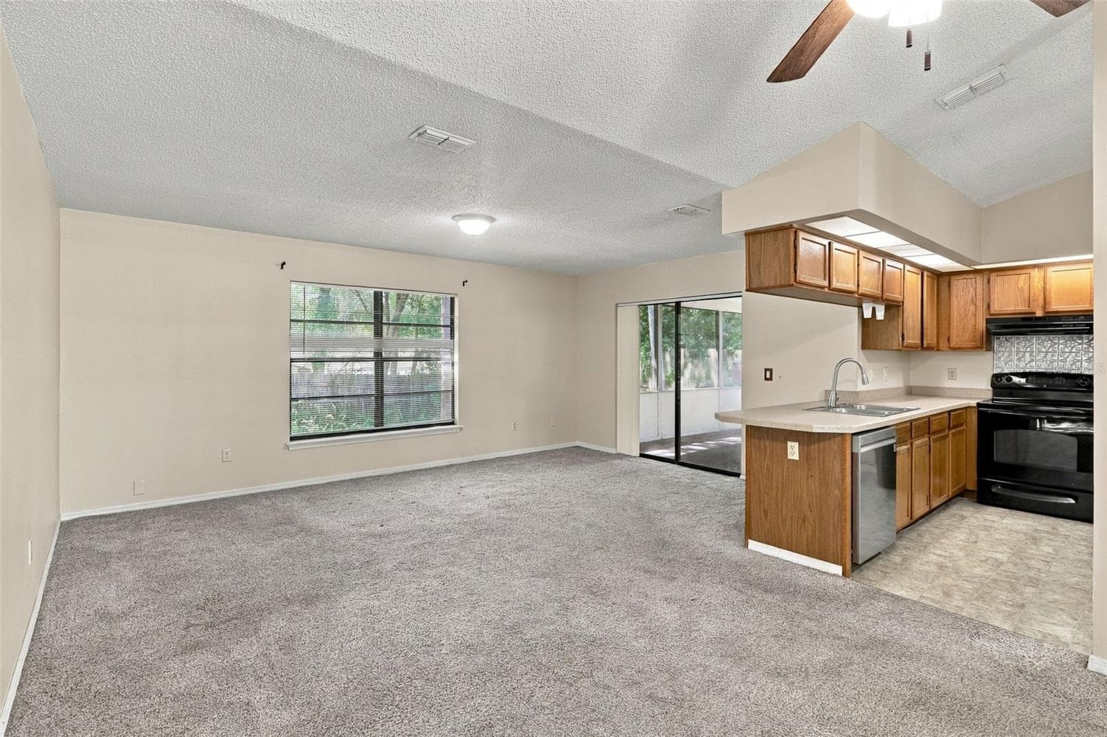 Single Family Residence at 1249 HOWLAND BLVD, DELTONA, photo 13 of 41