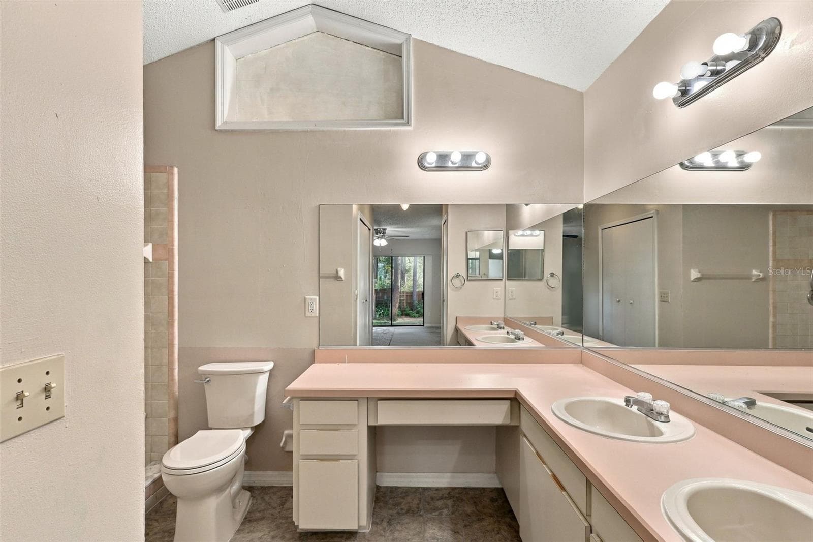 Primary Bathroom - 1249 HOWLAND BLVD, DELTONA