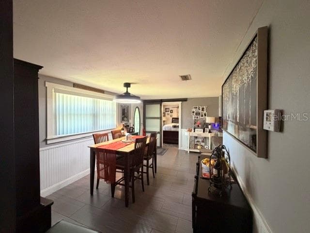 Single Family Residence at 11615 GROVEWOOD AVE, THONOTOSASSA, photo 12 of 29