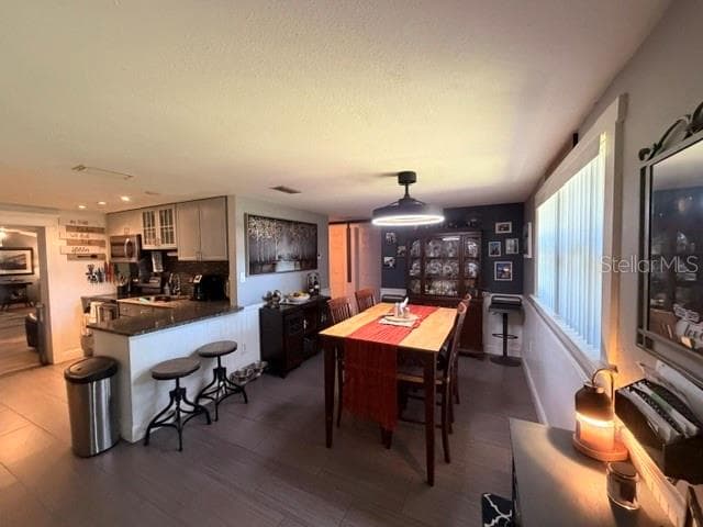 Single Family Residence at 11615 GROVEWOOD AVE, THONOTOSASSA, photo 27 of 29