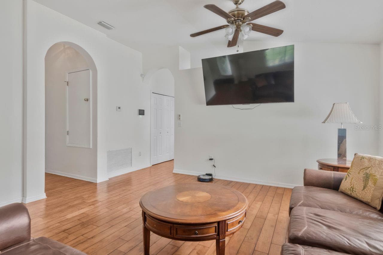 Single Family Residence at 2725 BUCKHORN PRESERVE BLVD, VALRICO, photo 22 of 33