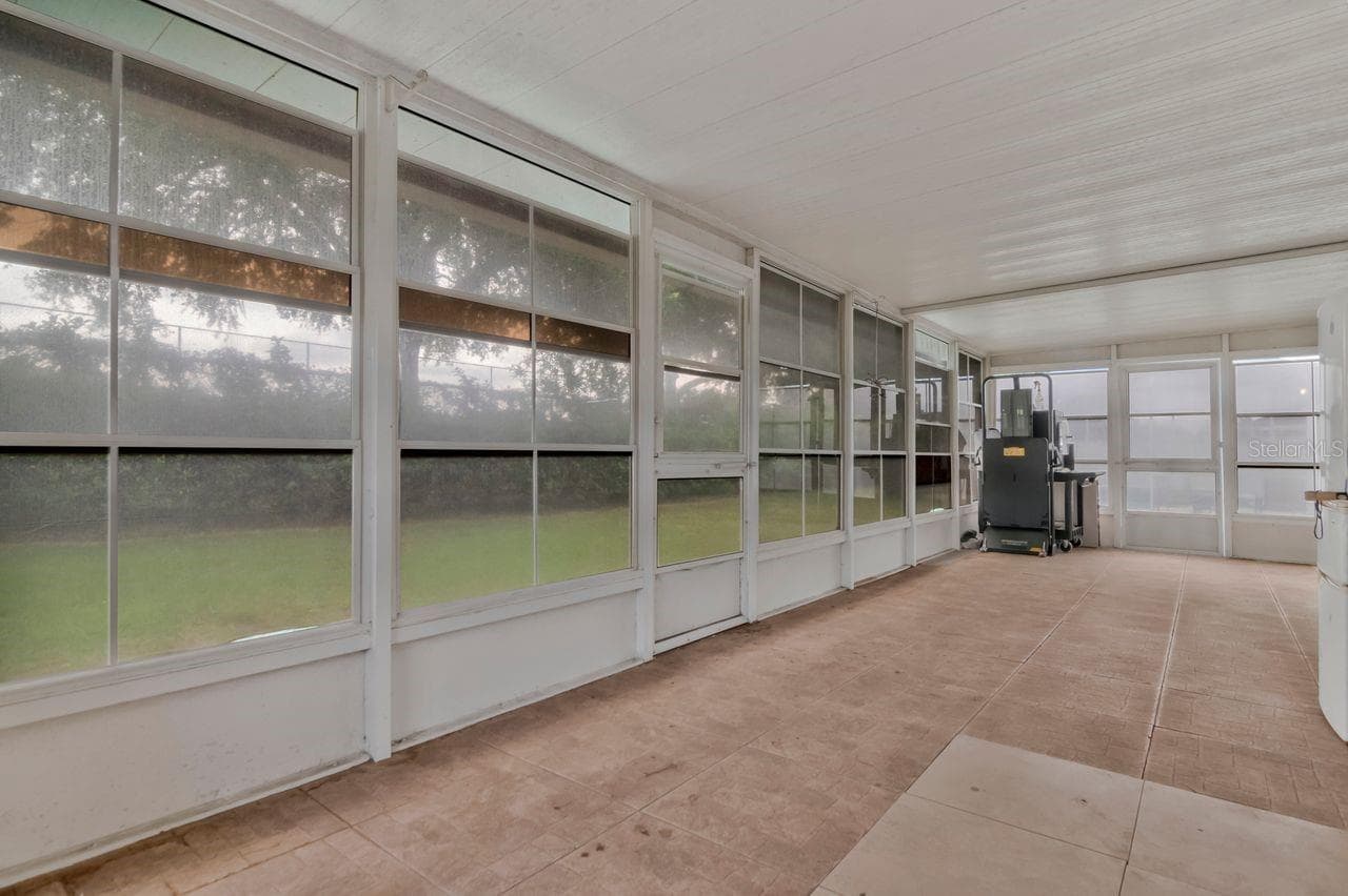 Single Family Residence at 2725 BUCKHORN PRESERVE BLVD, VALRICO, photo 14 of 33