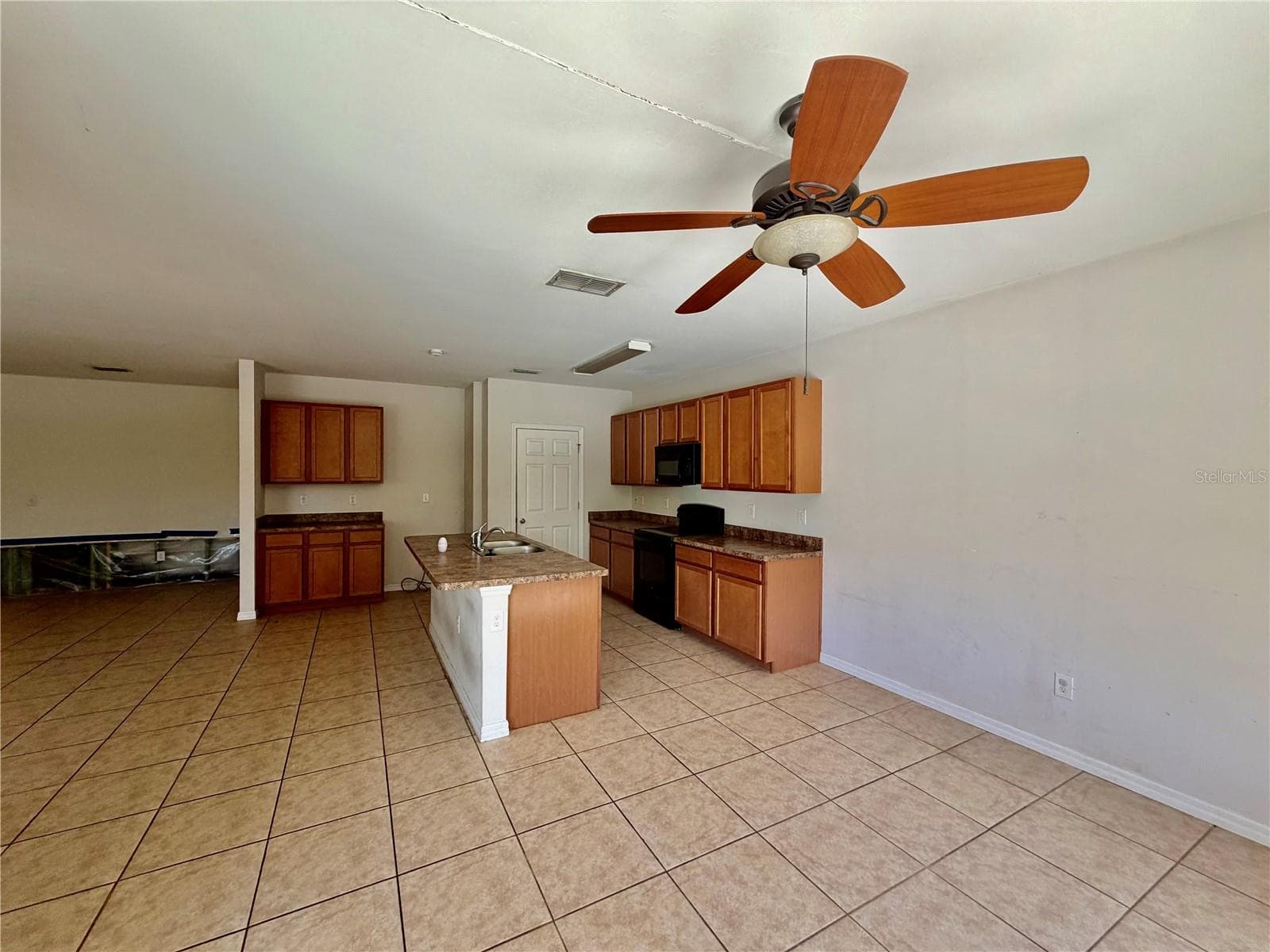 Single Family Residence at 15359 ANCEL CIR, PORT CHARLOTTE, photo 10 of 19