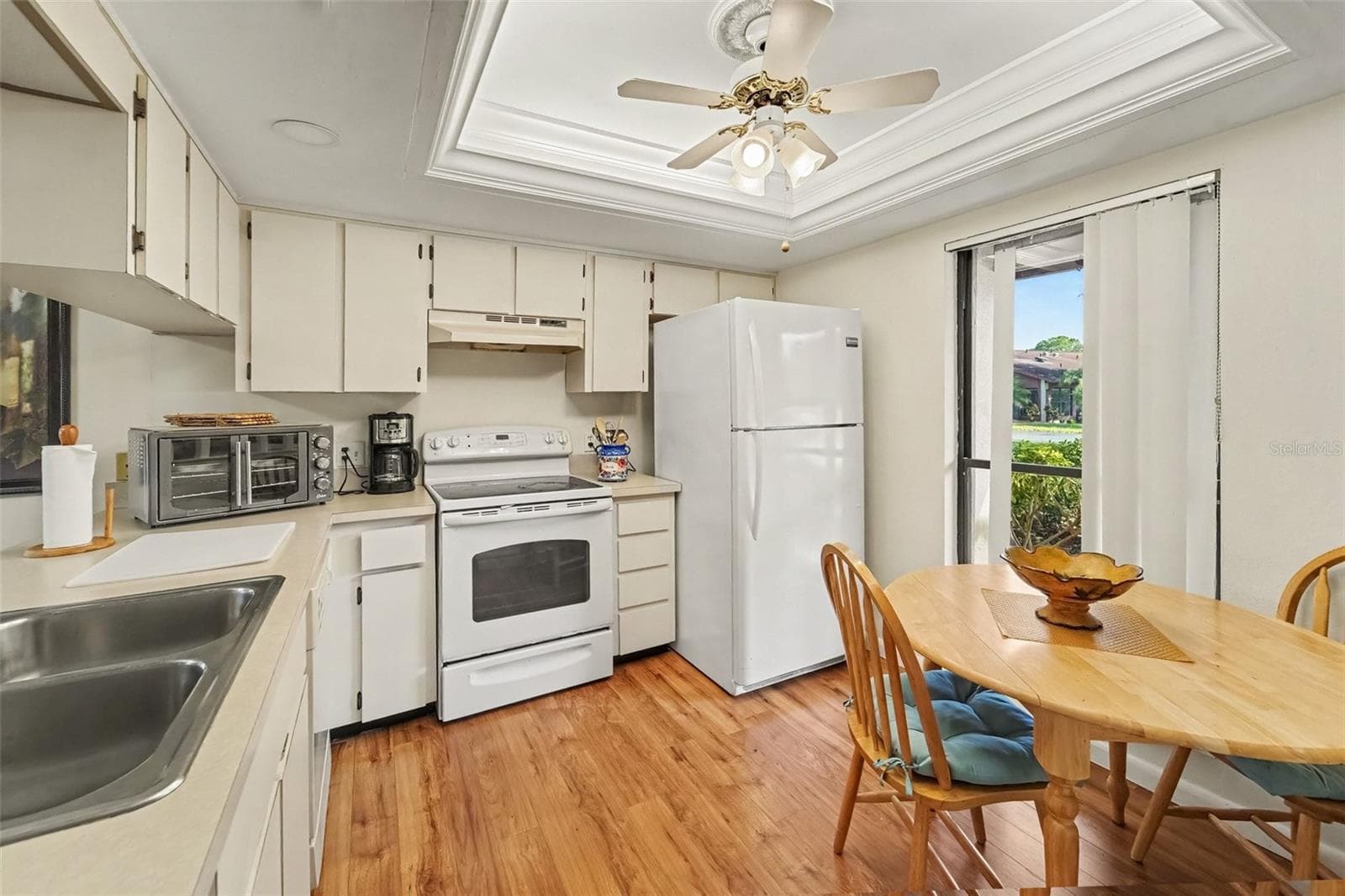 Townhouse at 7425 GREYSTONE DR, HUDSON, photo 10 of 14