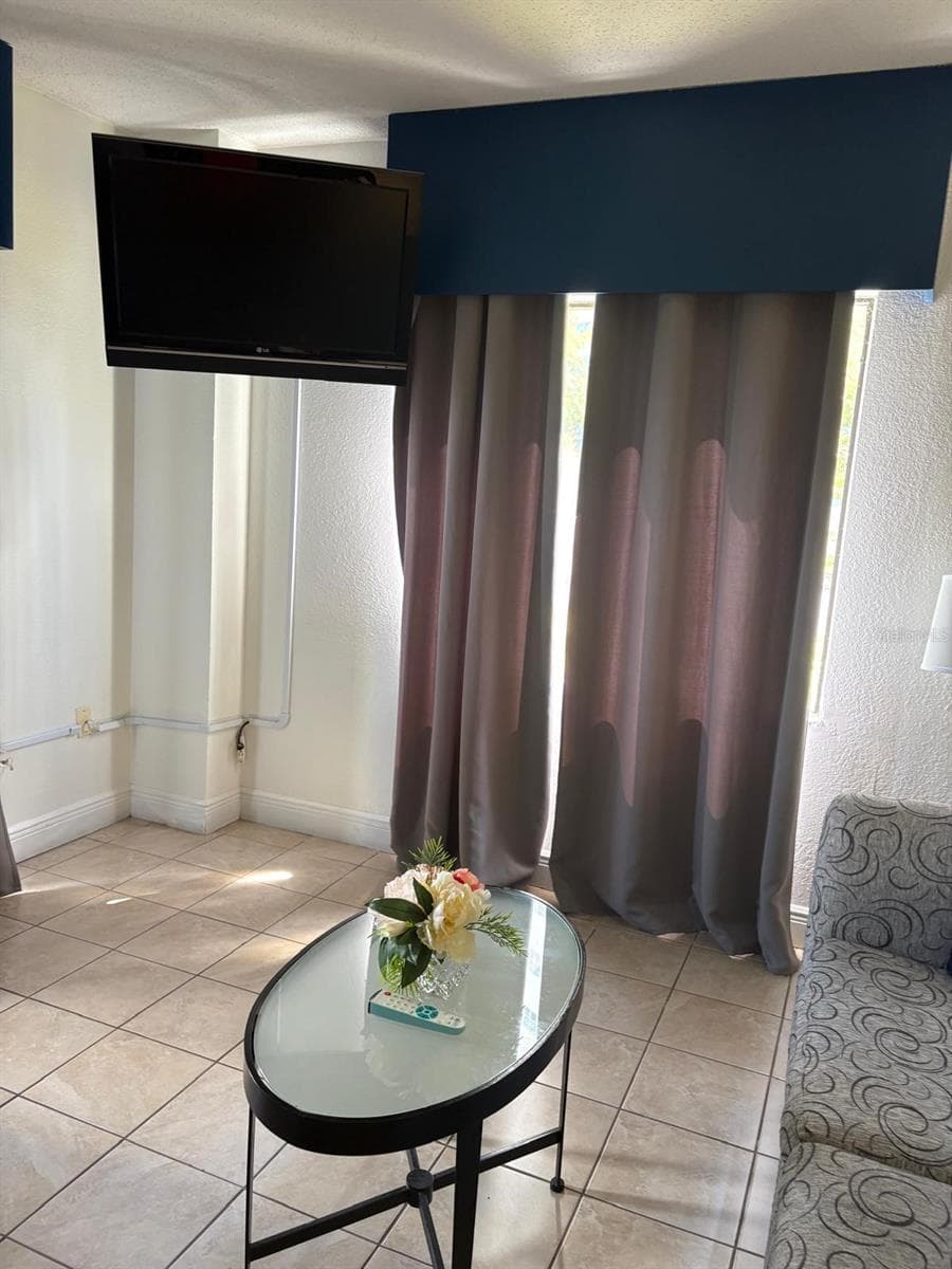 Condo - Hotel at 6165 CARRIER DR #2113, ORLANDO, photo 9 of 24