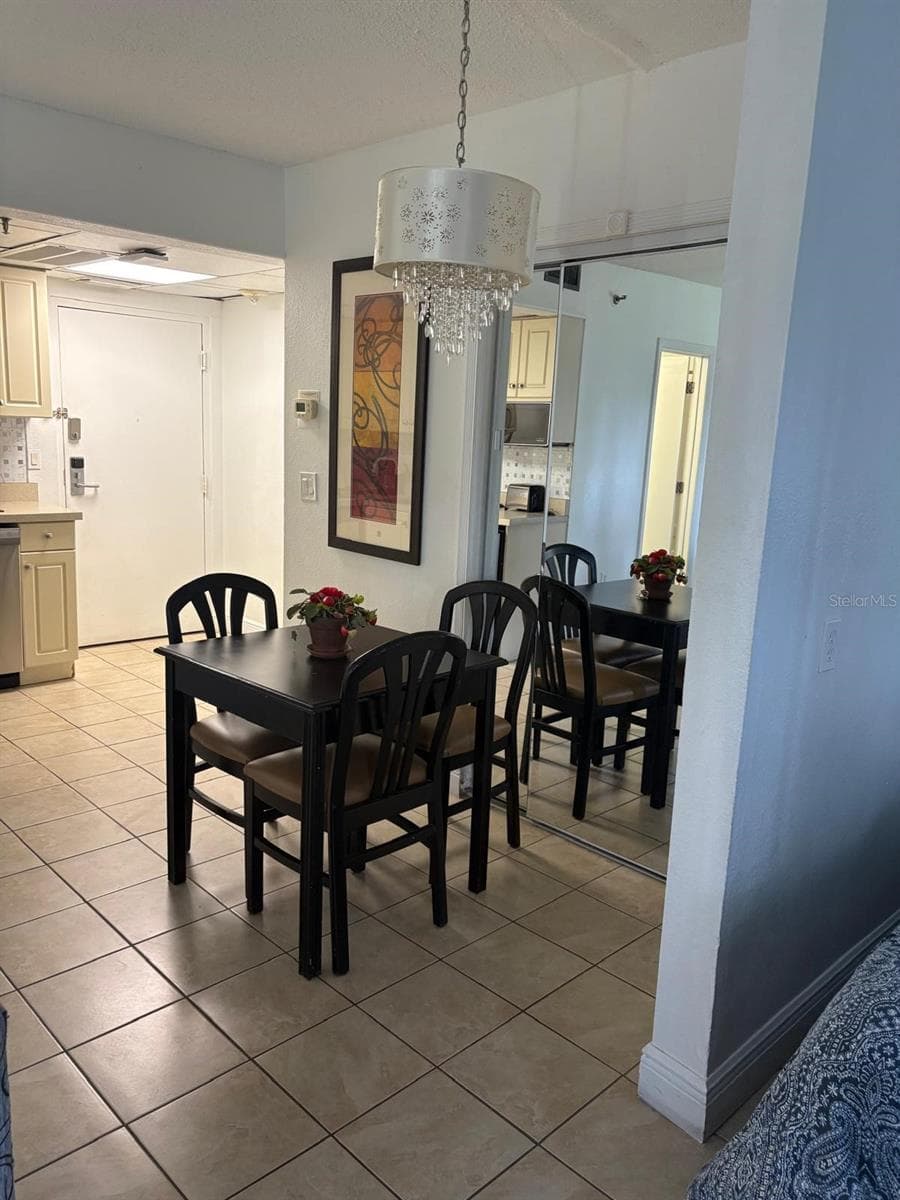 Condo - Hotel at 6165 CARRIER DR #2113, ORLANDO, photo 14 of 24