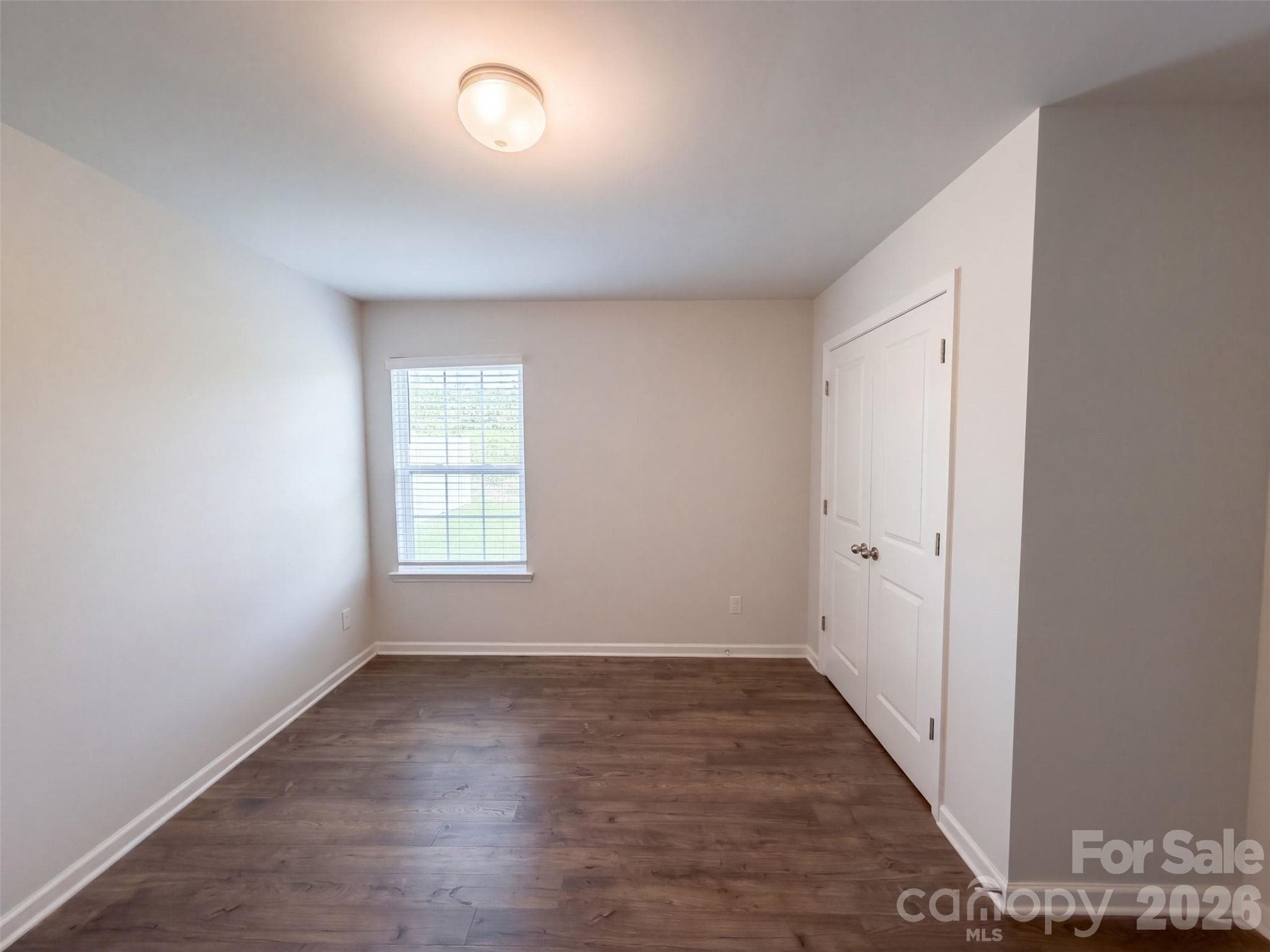 Single Family Residence at 1554 Gaston Mountain Drive, Dallas, photo 7 of 19