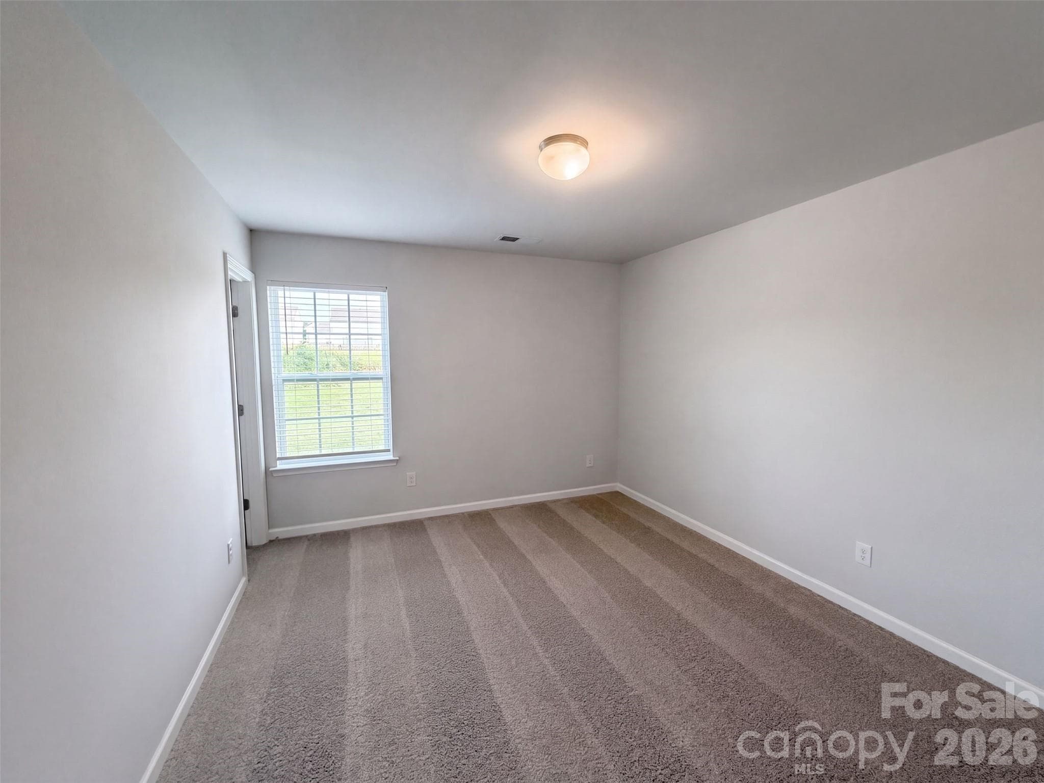 Single Family Residence at 1554 Gaston Mountain Drive, Dallas, photo 10 of 19