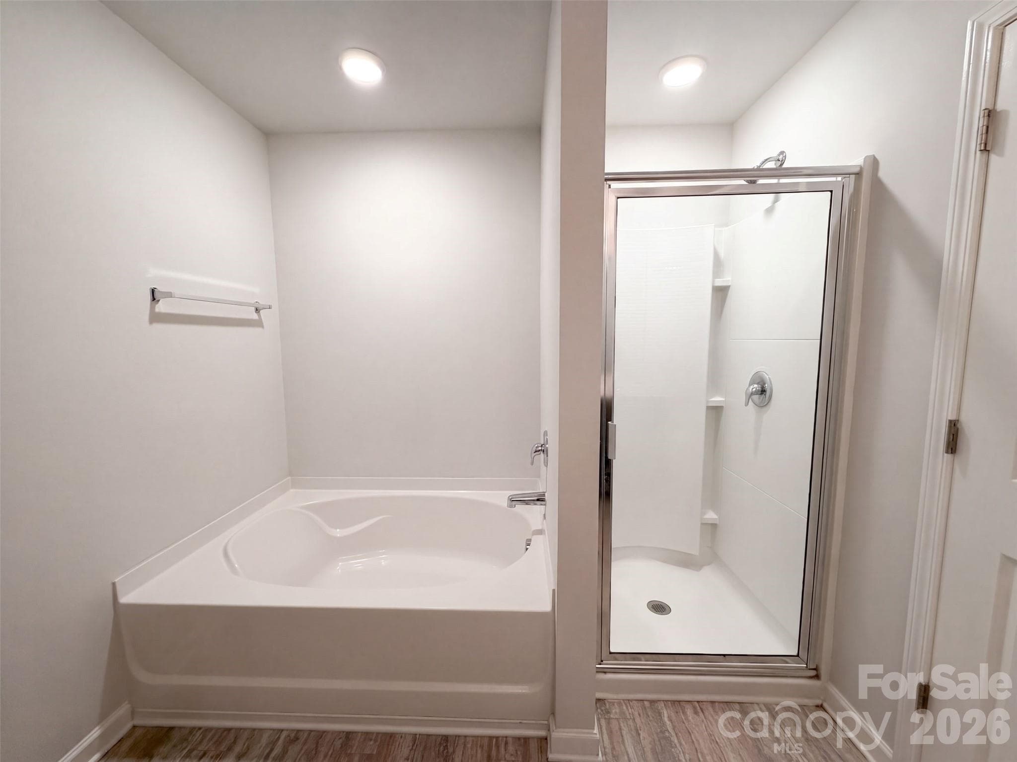 Single Family Residence at 1554 Gaston Mountain Drive, Dallas, photo 16 of 19