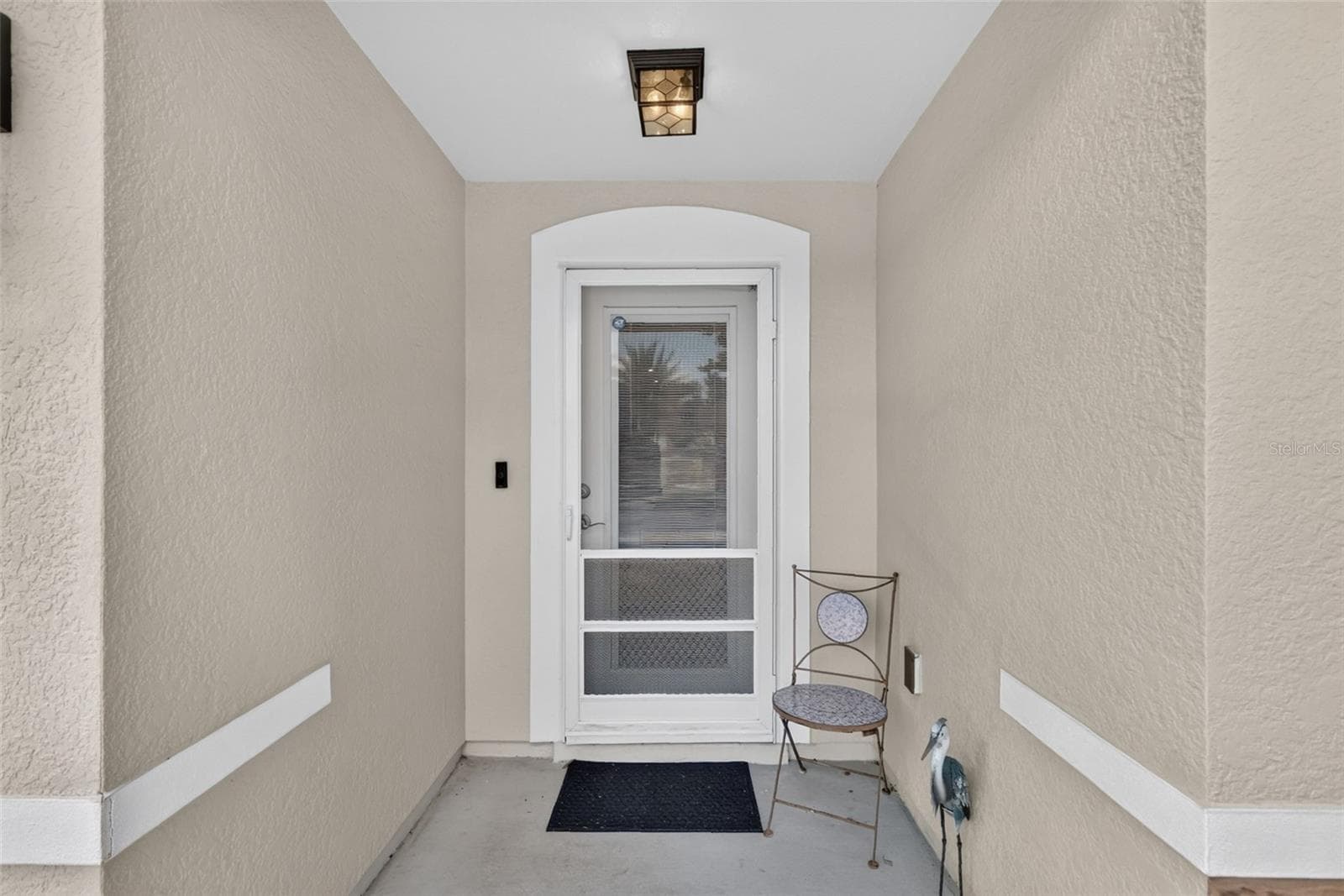 Front Entry Vestibule - 12446 NE 52ND LOOP, OXFORD