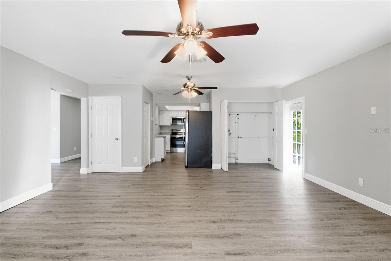 Single Family Residence at 1751 MISSISSIPPI AVE NE, ST PETERSBURG, photo 11 of 50