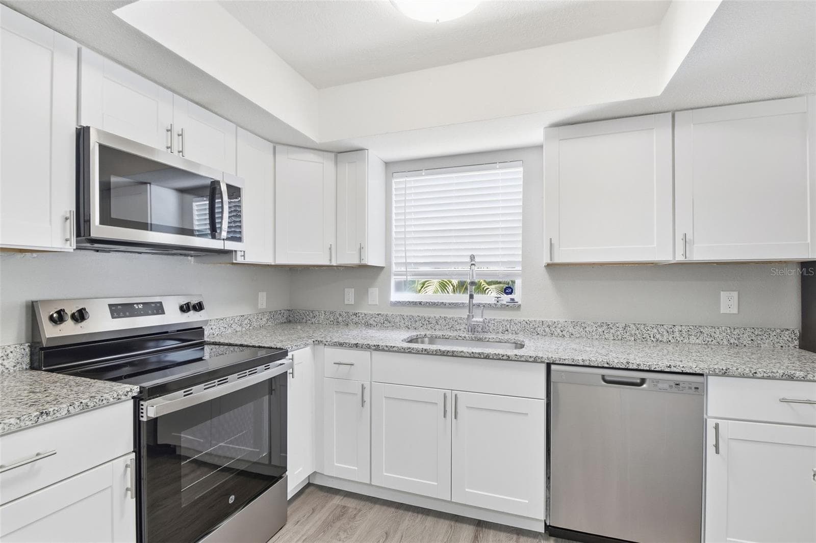 Single Family Residence at 1751 MISSISSIPPI AVE NE, ST PETERSBURG, photo 18 of 50