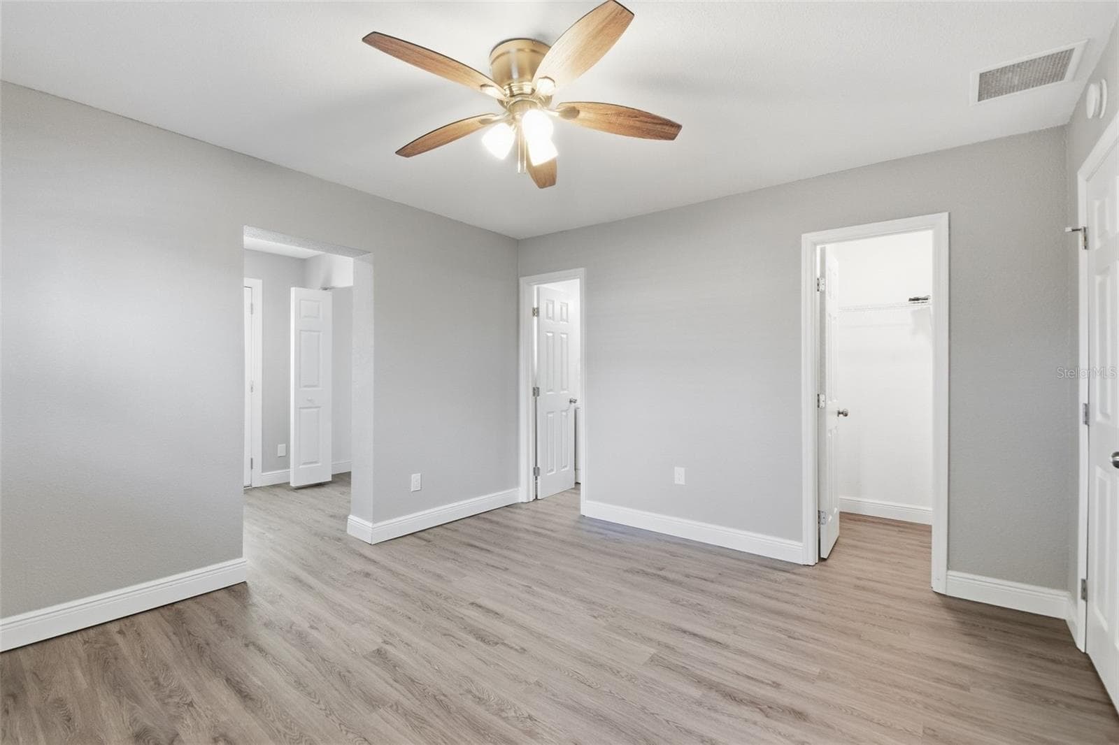 Single Family Residence at 1751 MISSISSIPPI AVE NE, ST PETERSBURG, photo 31 of 50