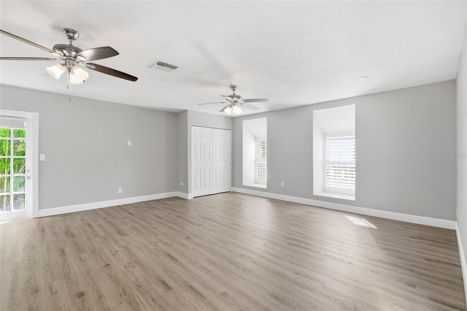 Single Family Residence at 1751 MISSISSIPPI AVE NE, ST PETERSBURG, photo 36 of 50