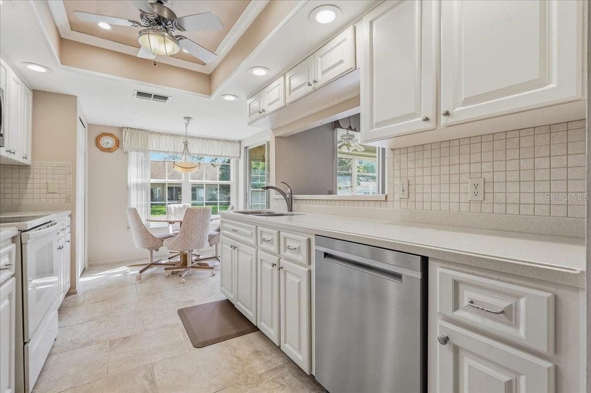 Condominium at 11508 ORLEANS LN #11508, PORT RICHEY, photo 15 of 48
