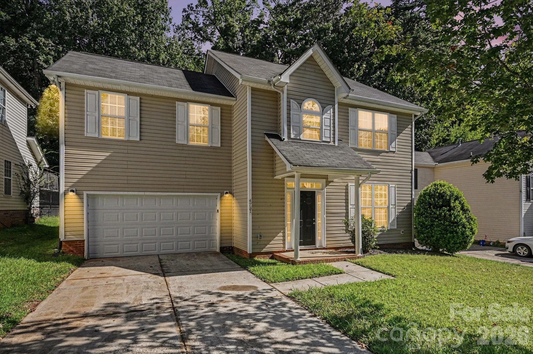 Single Family Residence at 4731 Canipe Drive, Charlotte, photo 3 of 26