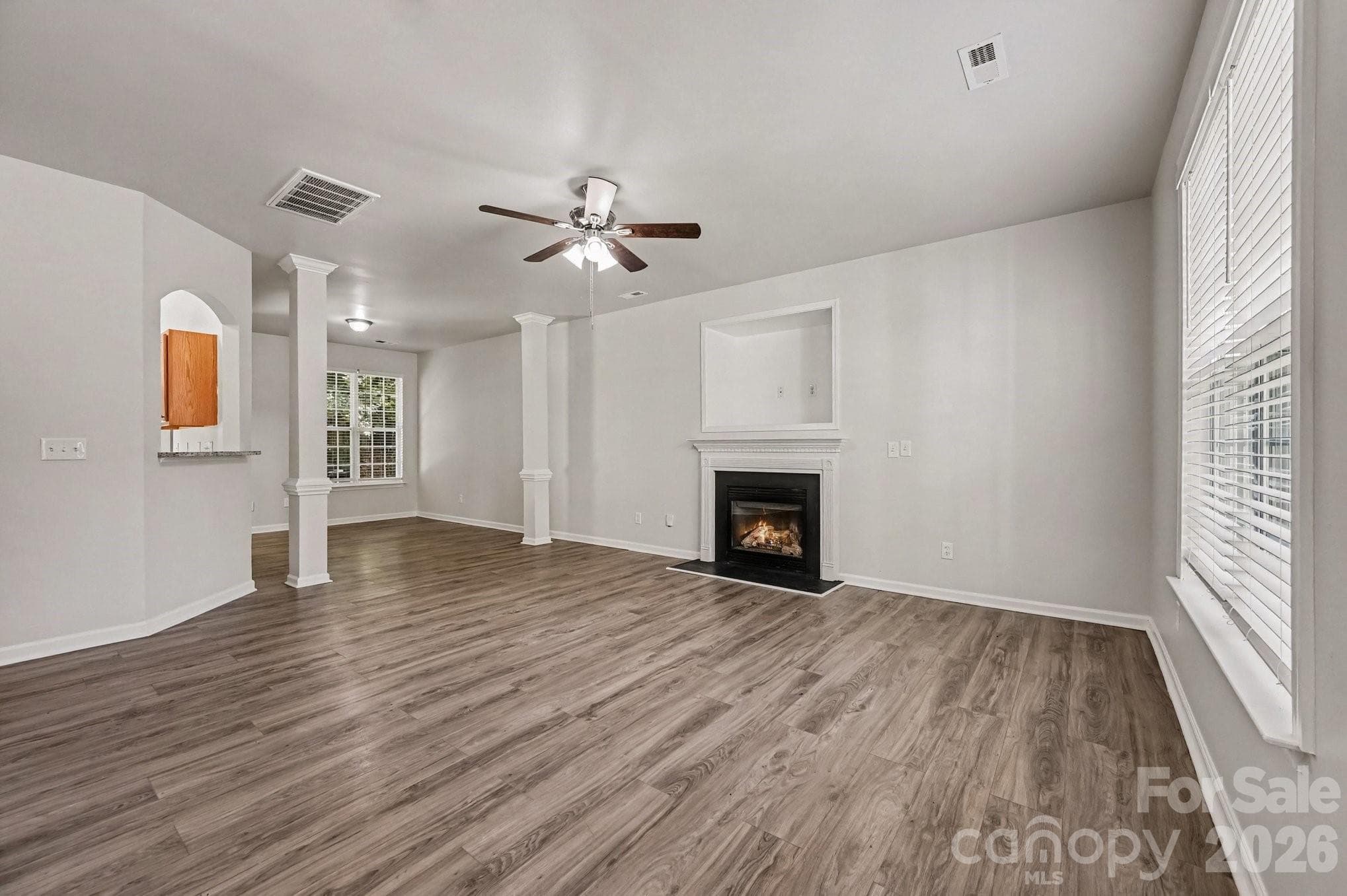 Single Family Residence at 4731 Canipe Drive, Charlotte, photo 6 of 26