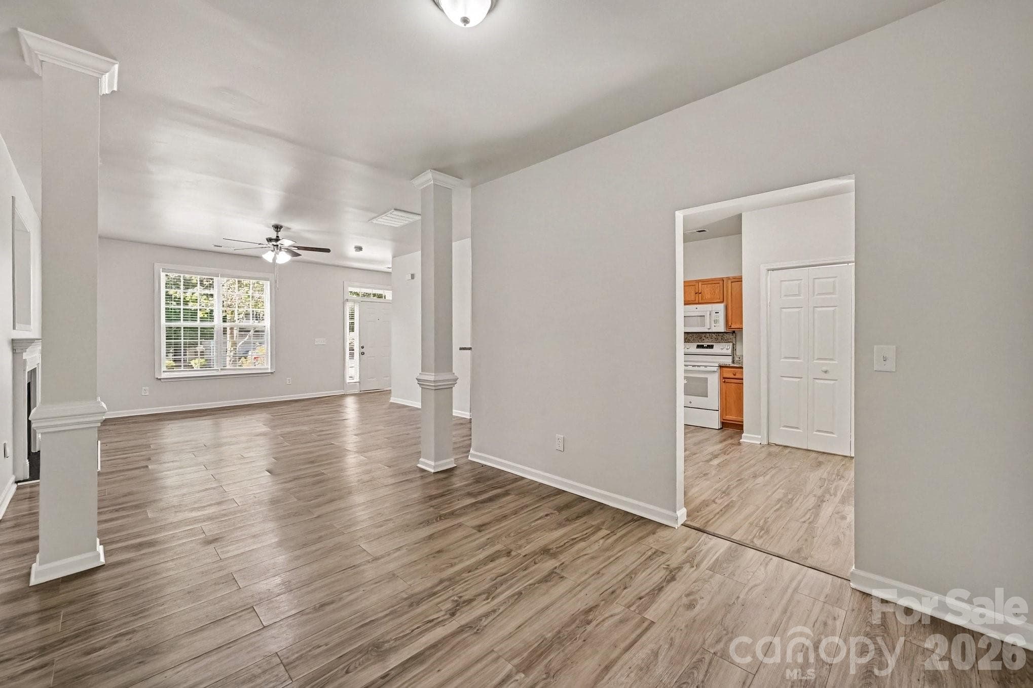 Single Family Residence at 4731 Canipe Drive, Charlotte, photo 10 of 26