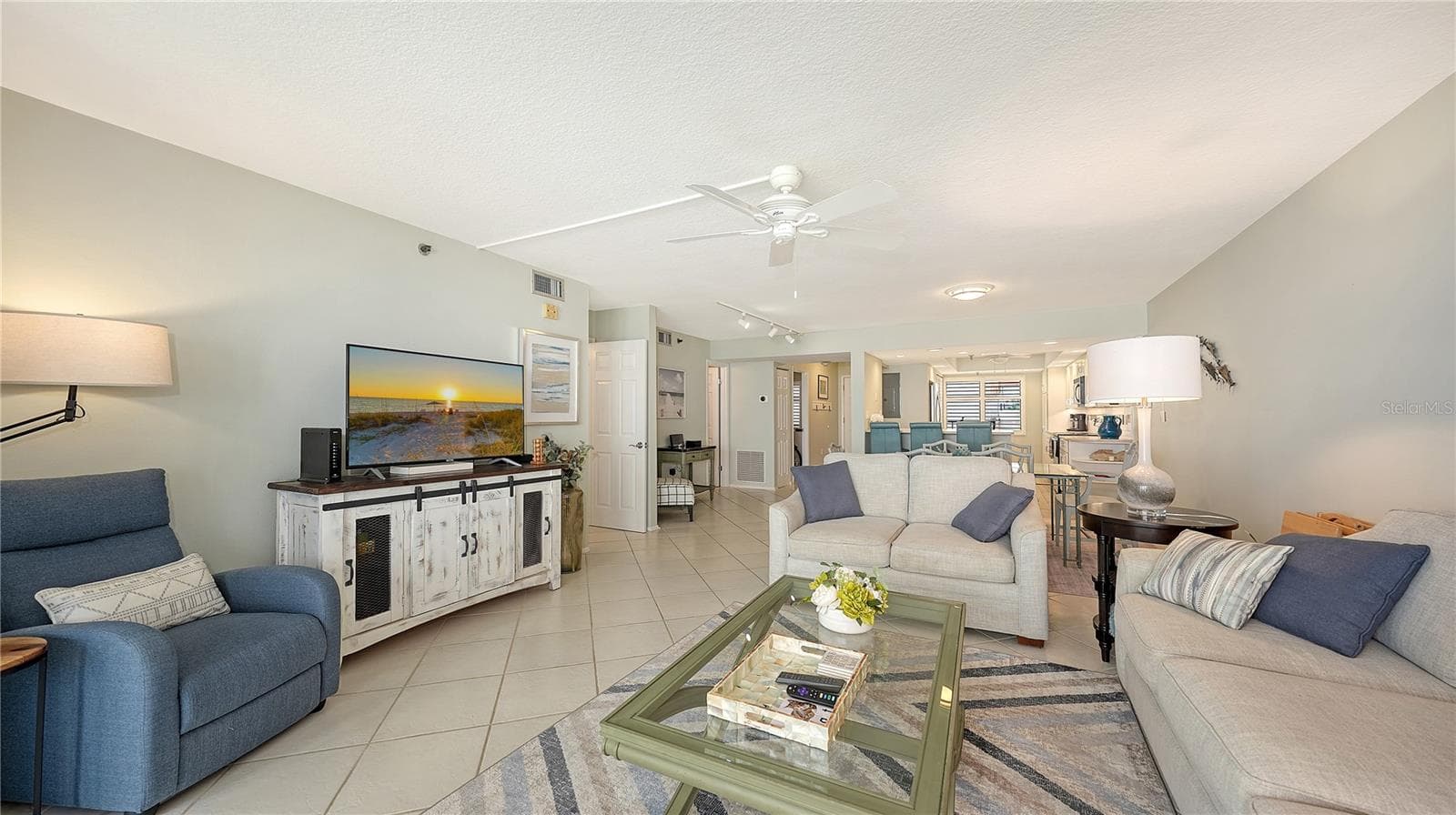 Condominium at 4525 GULF OF MEXICO DR #204, LONGBOAT KEY, photo 10 of 40