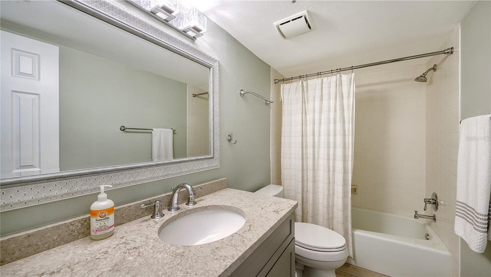 Condominium at 4525 GULF OF MEXICO DR #204, LONGBOAT KEY, photo 27 of 40