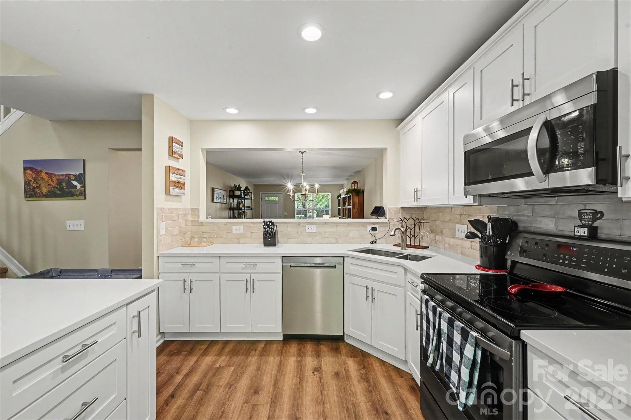 Townhouse at 9618 Elizabeth Townes Lane, Charlotte, photo 6 of 20