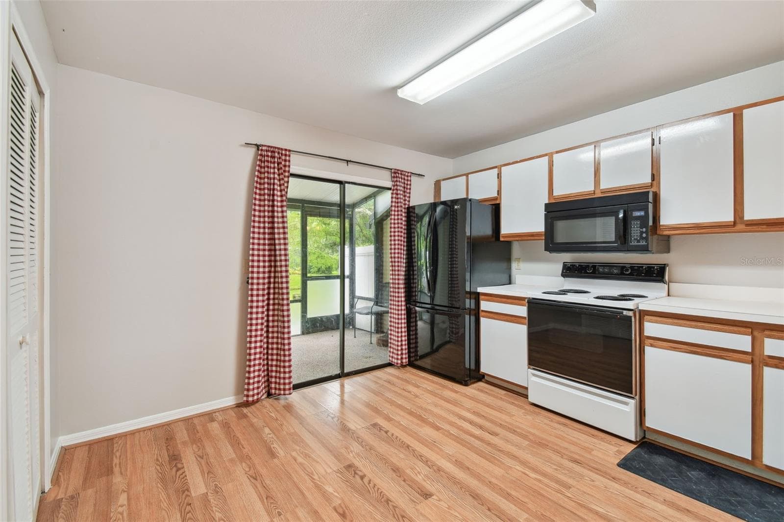 Condominium at 5100 BURCHETTE RD #1804, TAMPA, photo 12 of 85