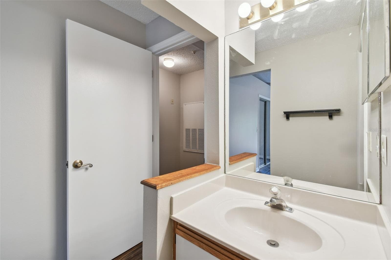 Condominium at 5100 BURCHETTE RD #1804, TAMPA, photo 41 of 85