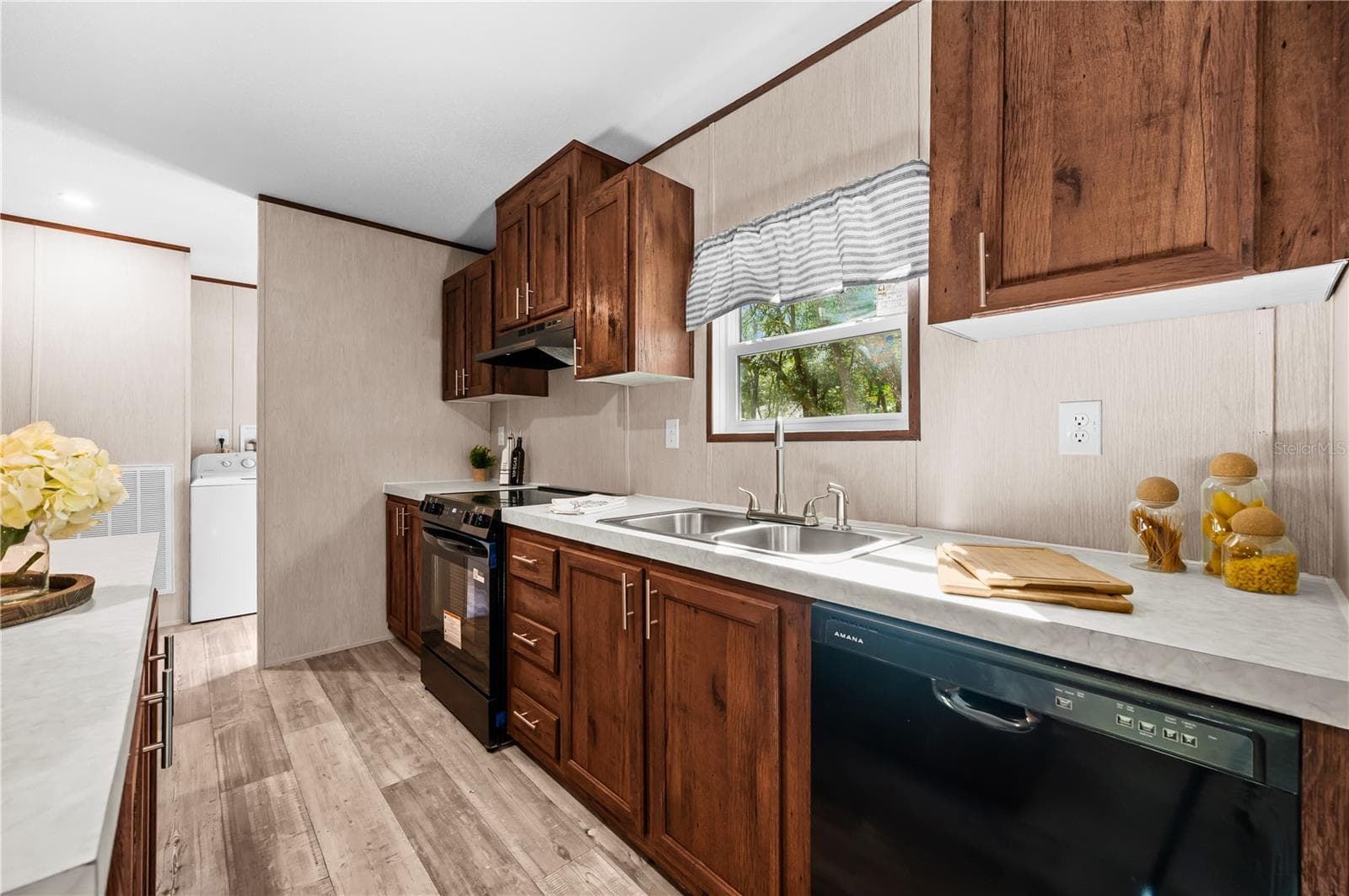 Manufactured Home at 8050 NE 102ND CT, BRONSON, photo 12 of 34