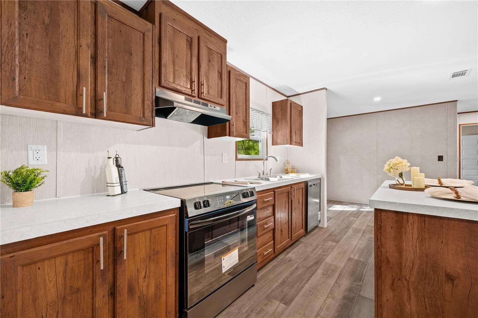 Manufactured Home at 8050 NE 102ND CT, BRONSON, photo 14 of 34