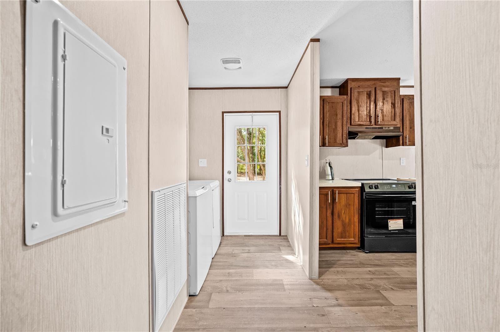 Manufactured Home at 8050 NE 102ND CT, BRONSON, photo 16 of 34