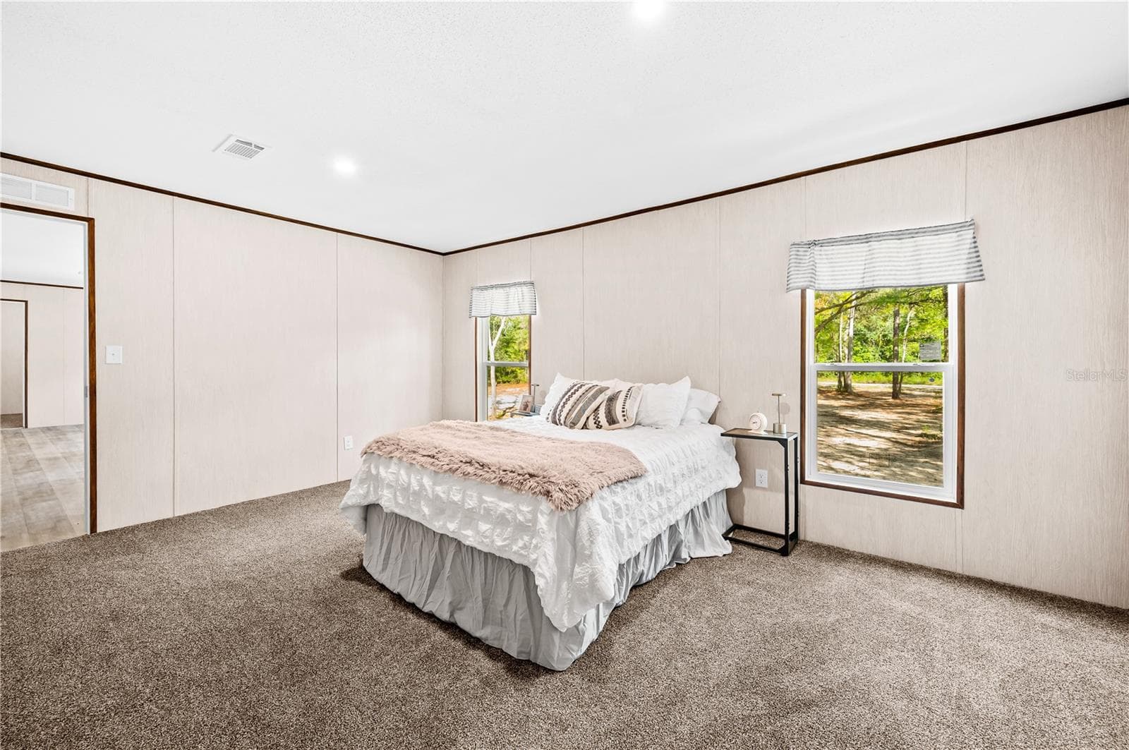 Manufactured Home at 8050 NE 102ND CT, BRONSON, photo 18 of 34