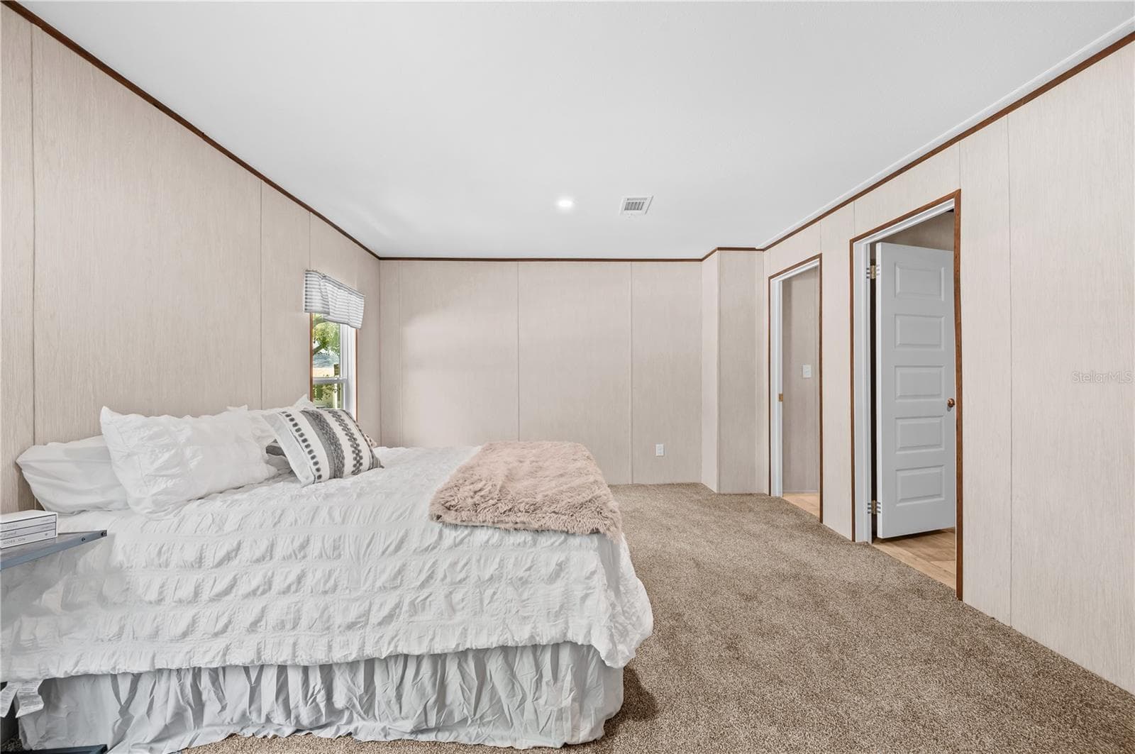 Manufactured Home at 8050 NE 102ND CT, BRONSON, photo 21 of 34