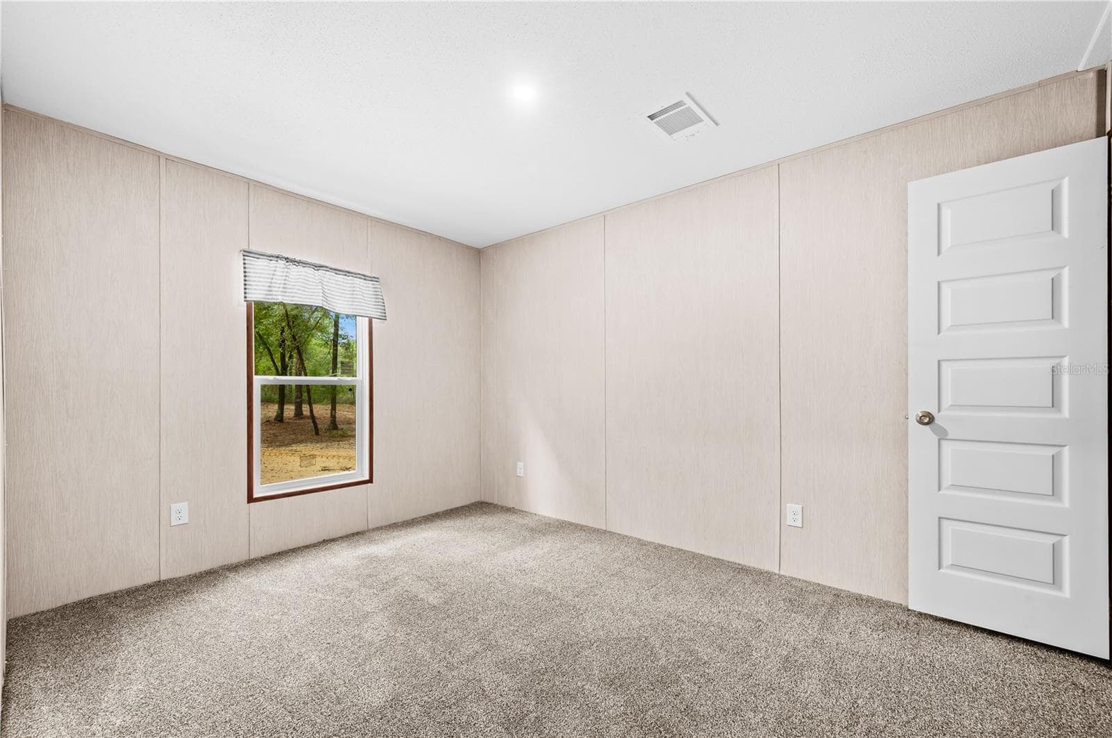 Manufactured Home at 8050 NE 102ND CT, BRONSON, photo 29 of 34