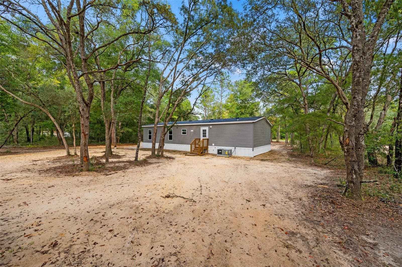 Manufactured Home at 8050 NE 102ND CT, BRONSON, photo 39 of 40