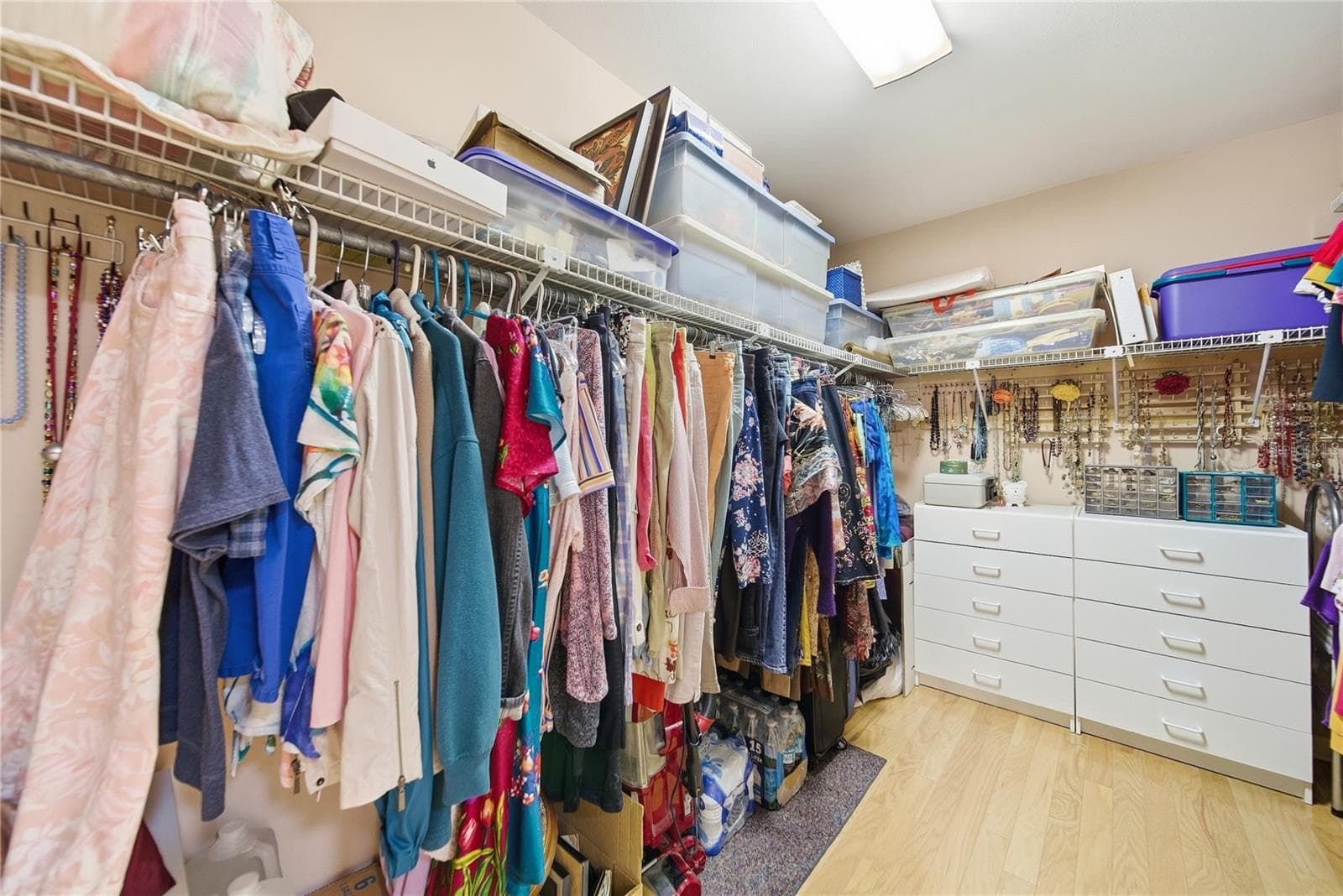 Primary Walk-In Closet - 3423 PICO DR, TAMPA