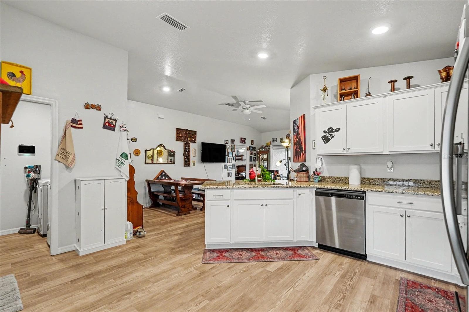 Single Family Residence at 10541 S DREW BRYANT CIR, FLORAL CITY, photo 13 of 32