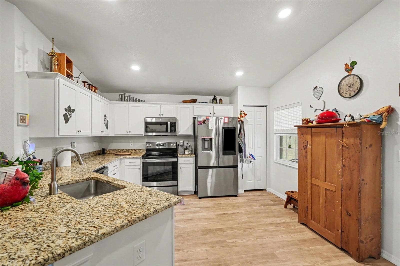 Single Family Residence at 10541 S DREW BRYANT CIR, FLORAL CITY, photo 16 of 32