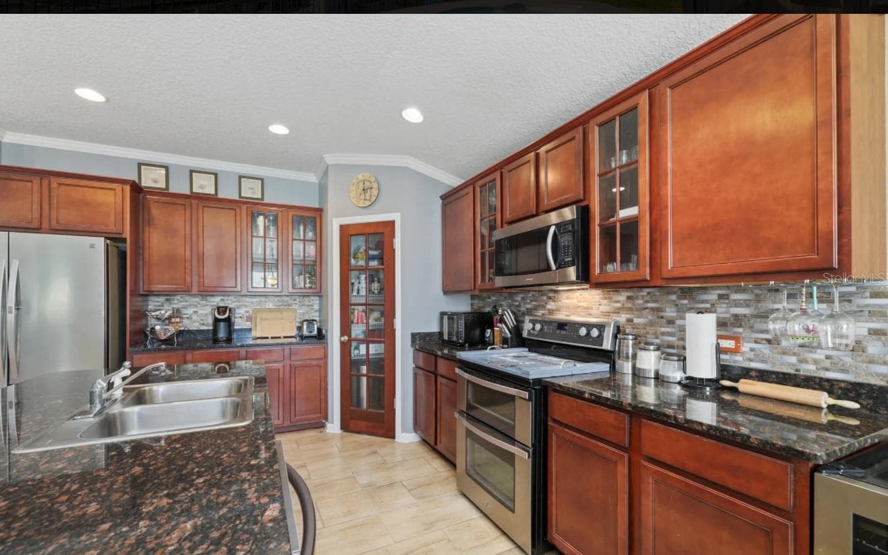 Single Family Residence at 9712 WOODSTONE MILL DR, JACKSONVILLE, photo 5 of 19