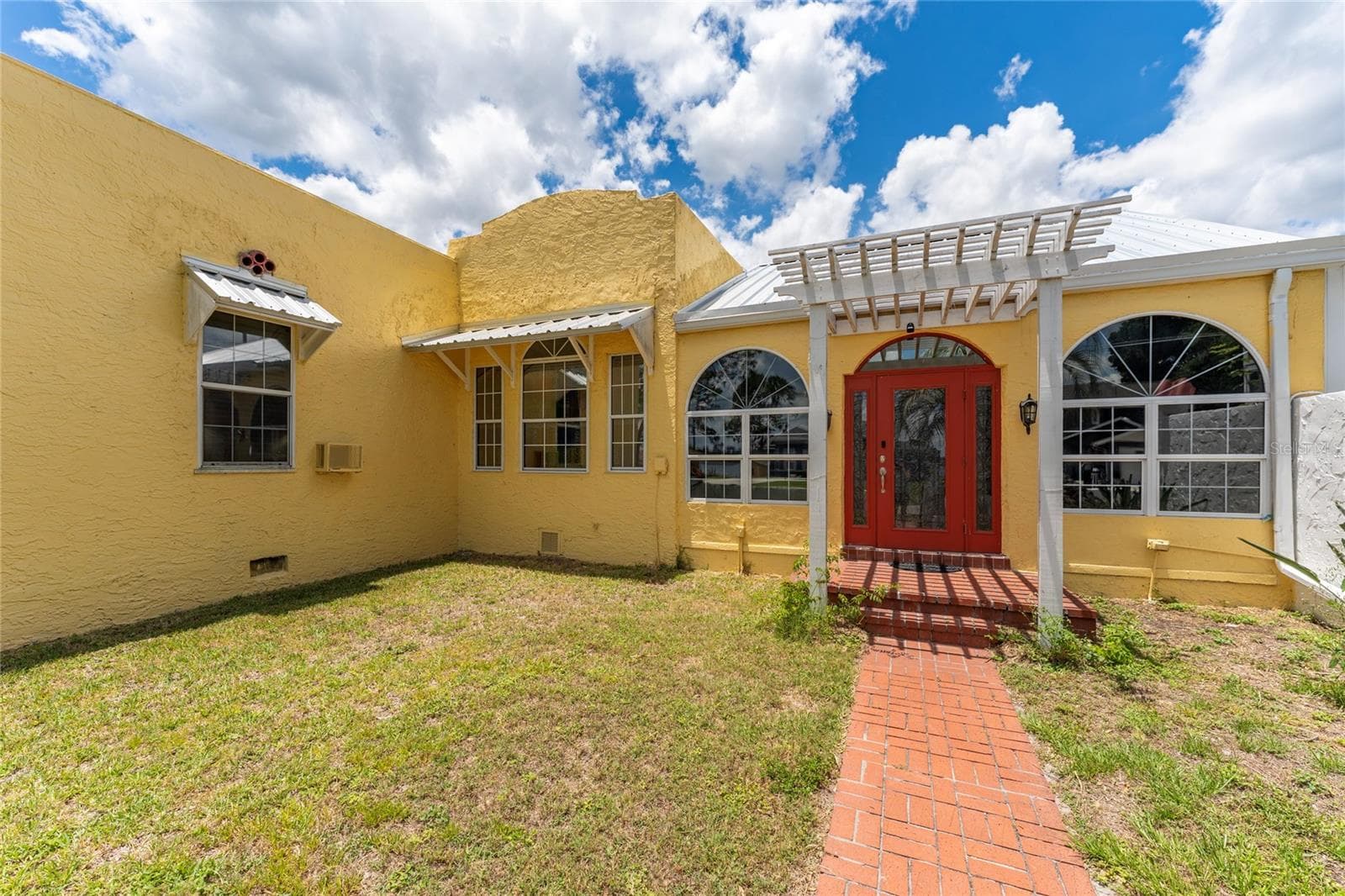 MAIN HOUSE - 815 LAKE JESSIE DR, WINTER HAVEN