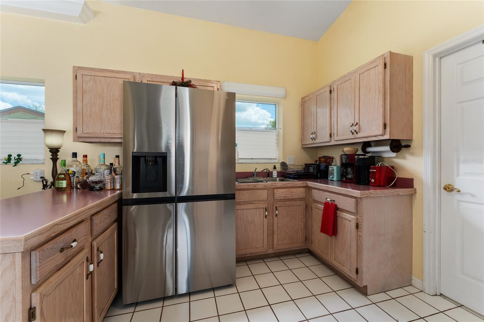 CASITA KITCHEN 3 - 815 LAKE JESSIE DR, WINTER HAVEN