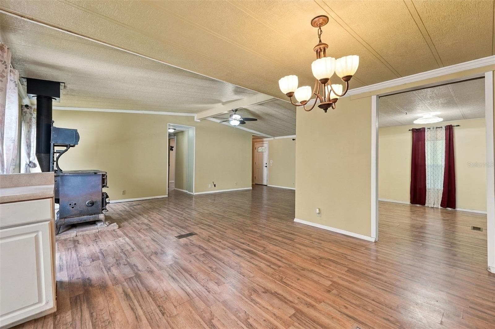 Manufactured Home at 4700 BERRY CT, KEYSTONE HEIGHTS, photo 6 of 35