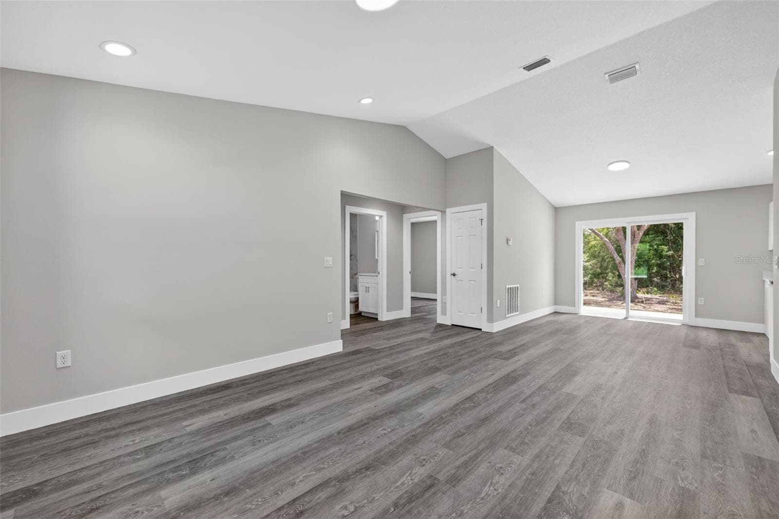 Single Family Residence at 4318 SW 157TH TER, OCALA, photo 7 of 27