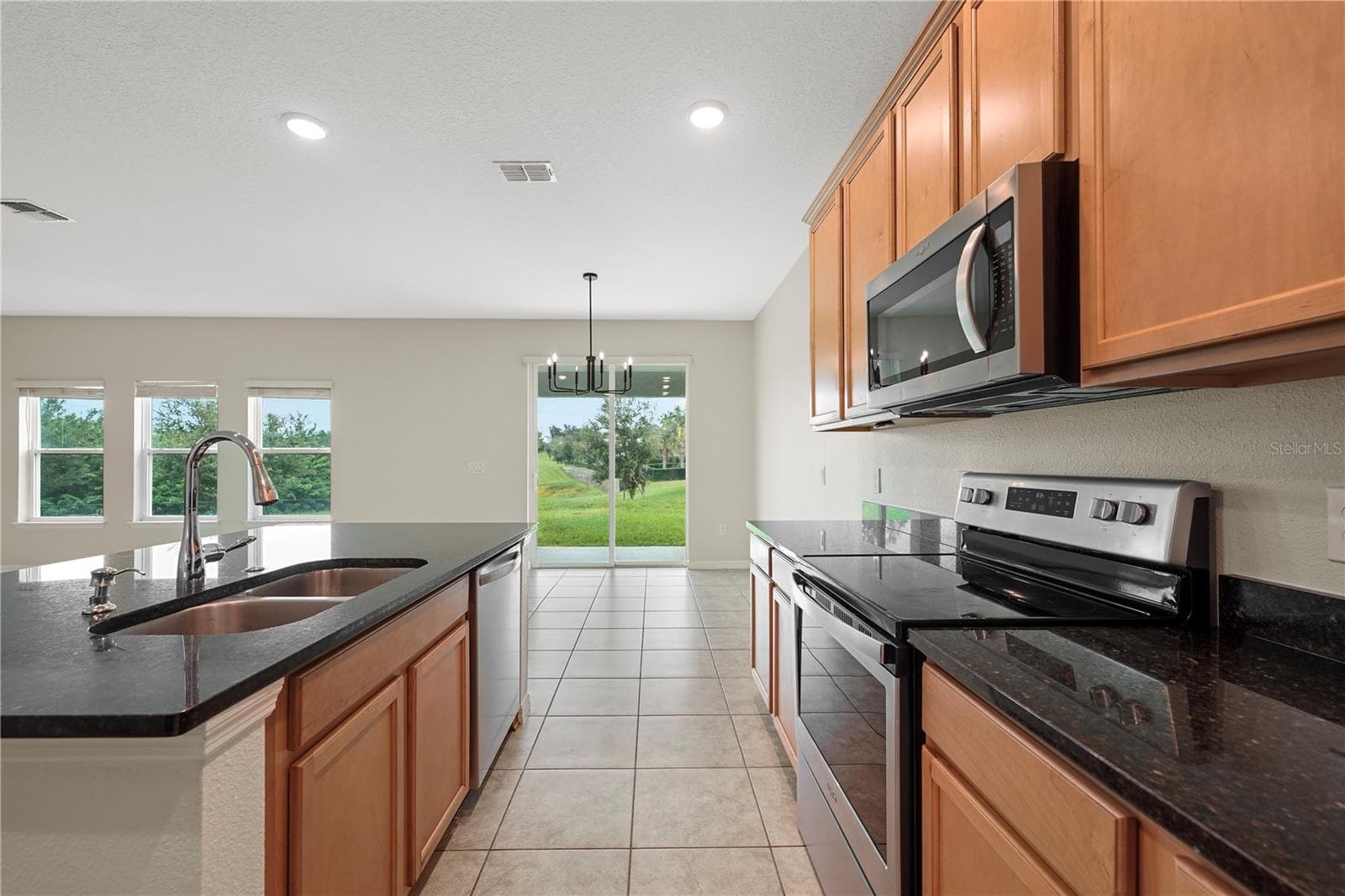 Single Family Residence at 2561 SKY STONE CT, OAKLAND, photo 9 of 40