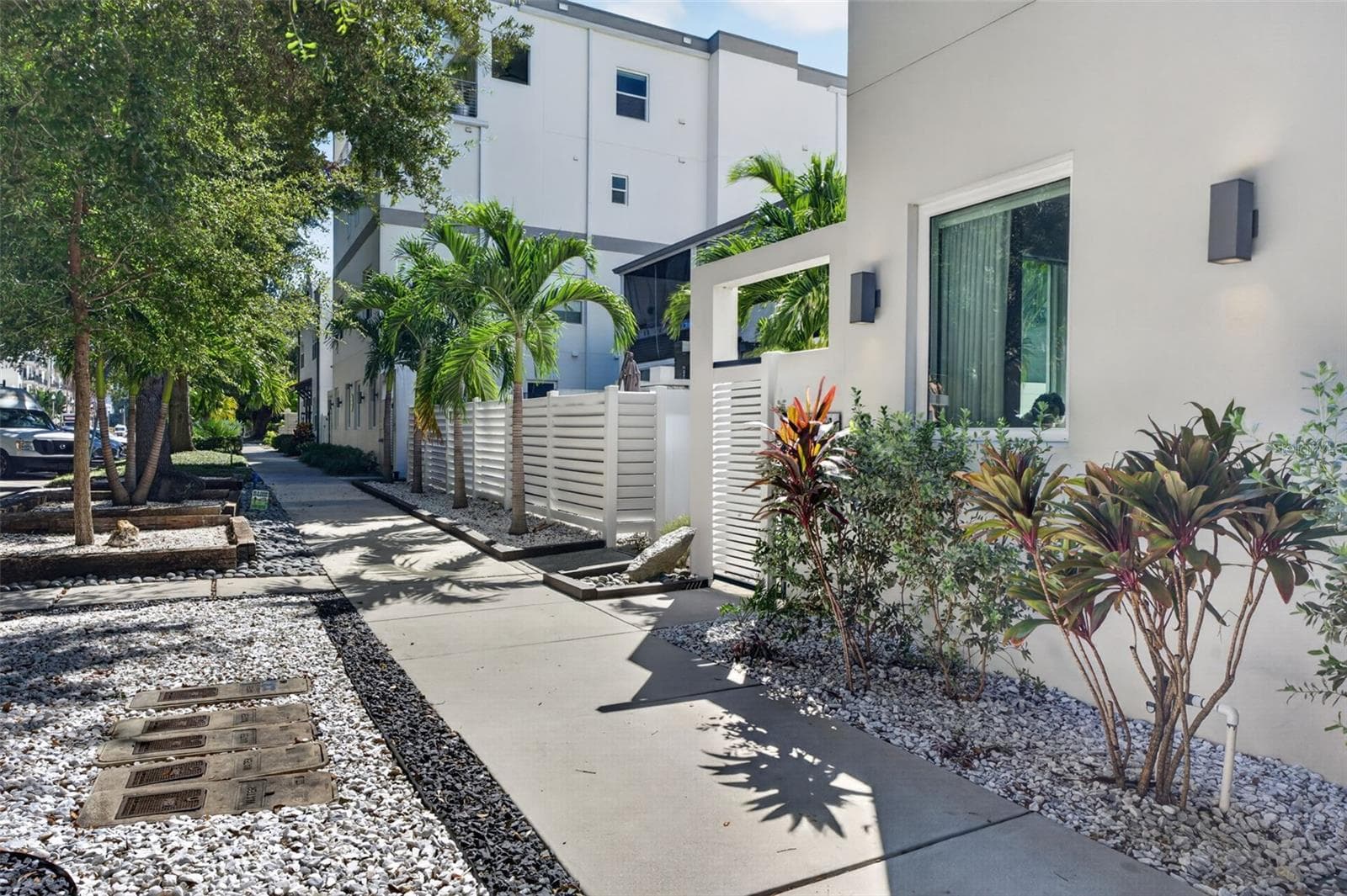 Condominium at 536 4TH AVE S #2, ST PETERSBURG, photo 2 of 59