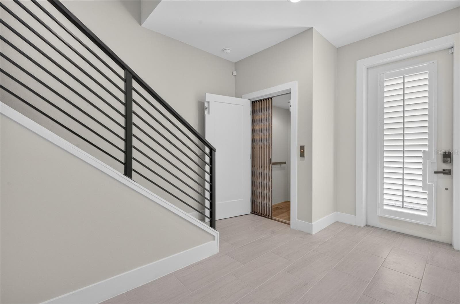 Foyer-Private Elevator - 536 4TH AVE S #2, ST PETERSBURG