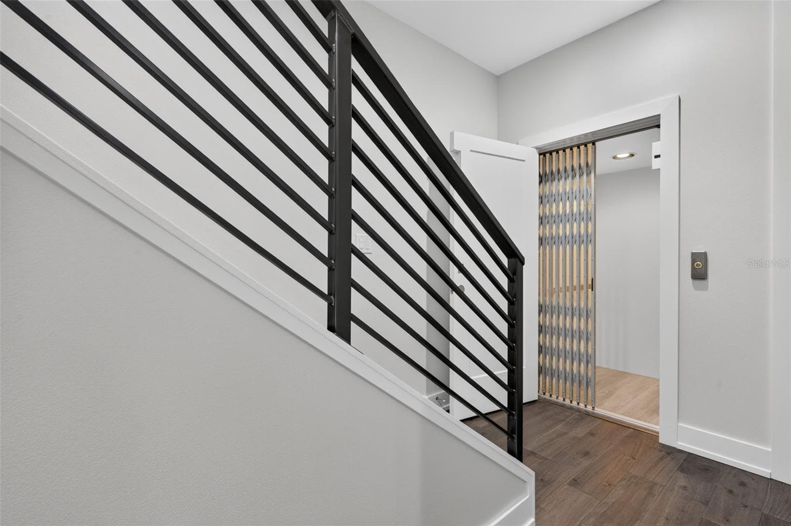 Condominium at 536 4TH AVE S #2, ST PETERSBURG, photo 11 of 59