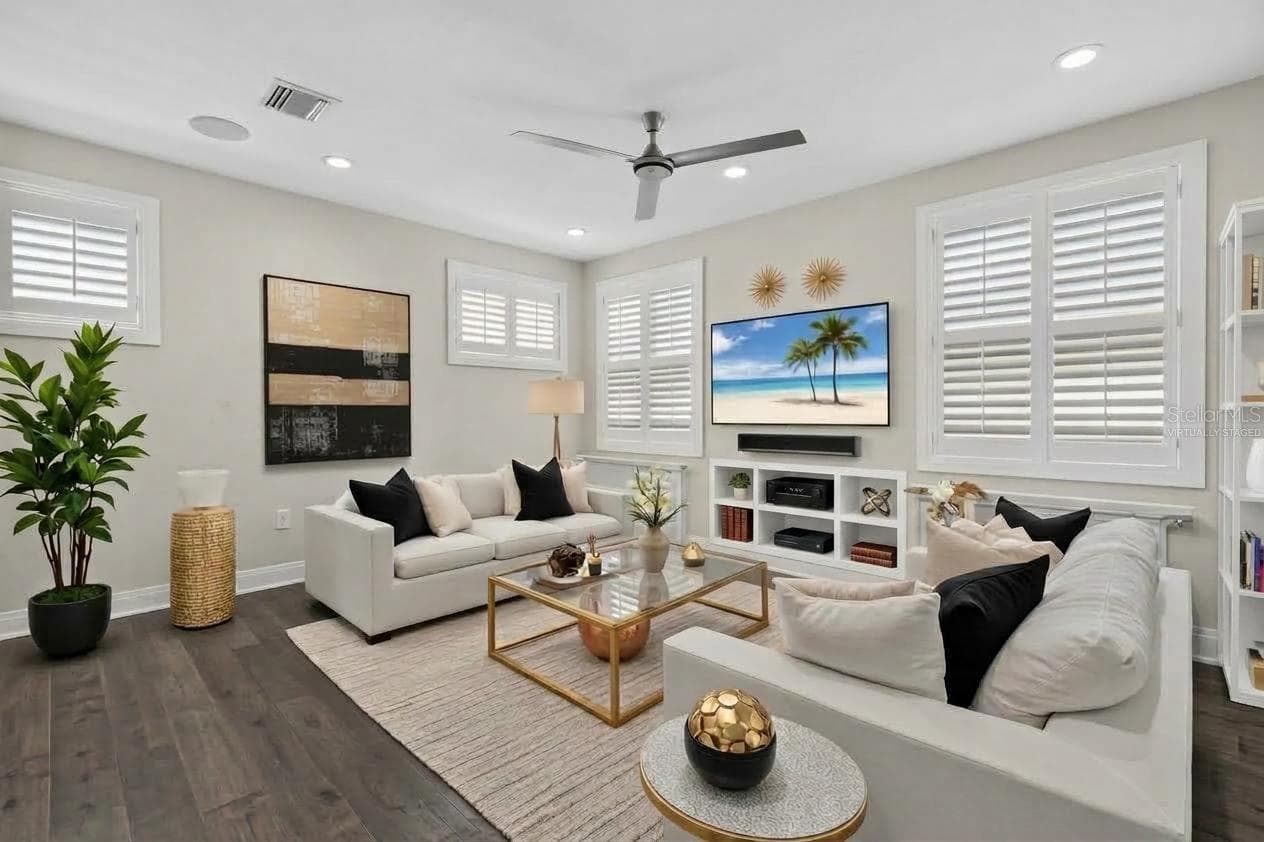 Virtually Staged - 536 4TH AVE S #2, ST PETERSBURG