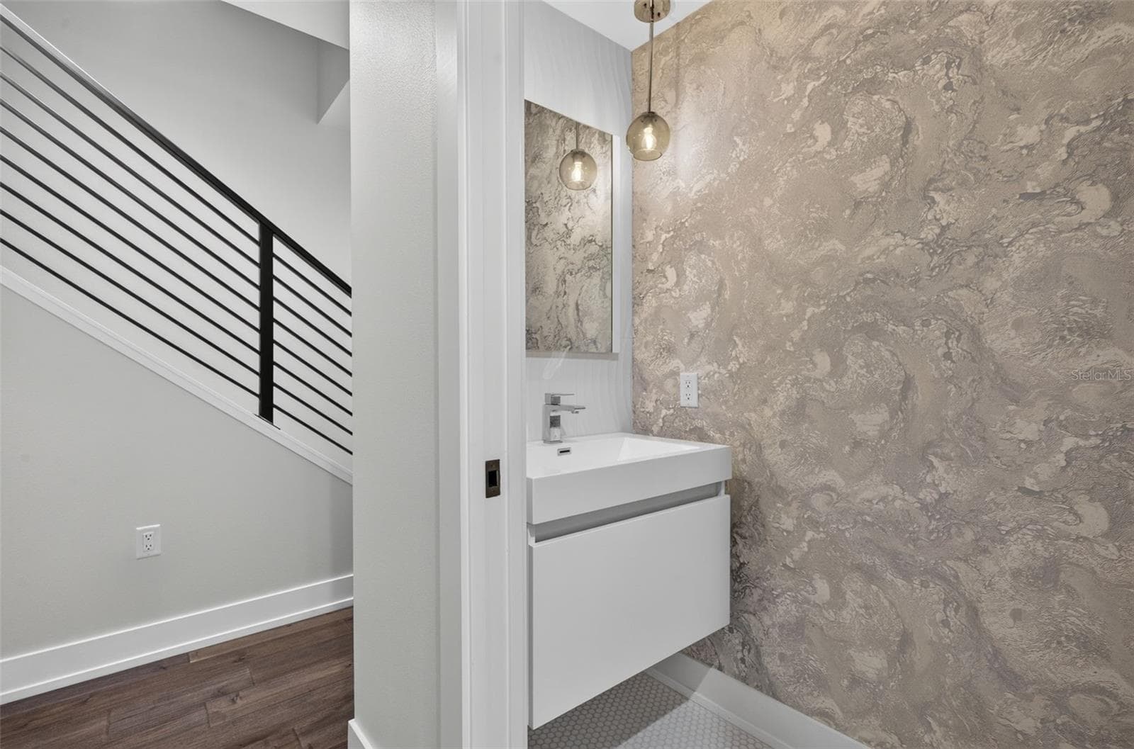 Powder Bathroom - 536 4TH AVE S #2, ST PETERSBURG