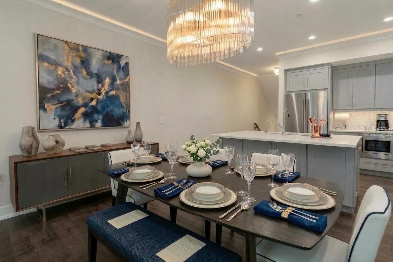 Virtually Staged - 536 4TH AVE S #2, ST PETERSBURG