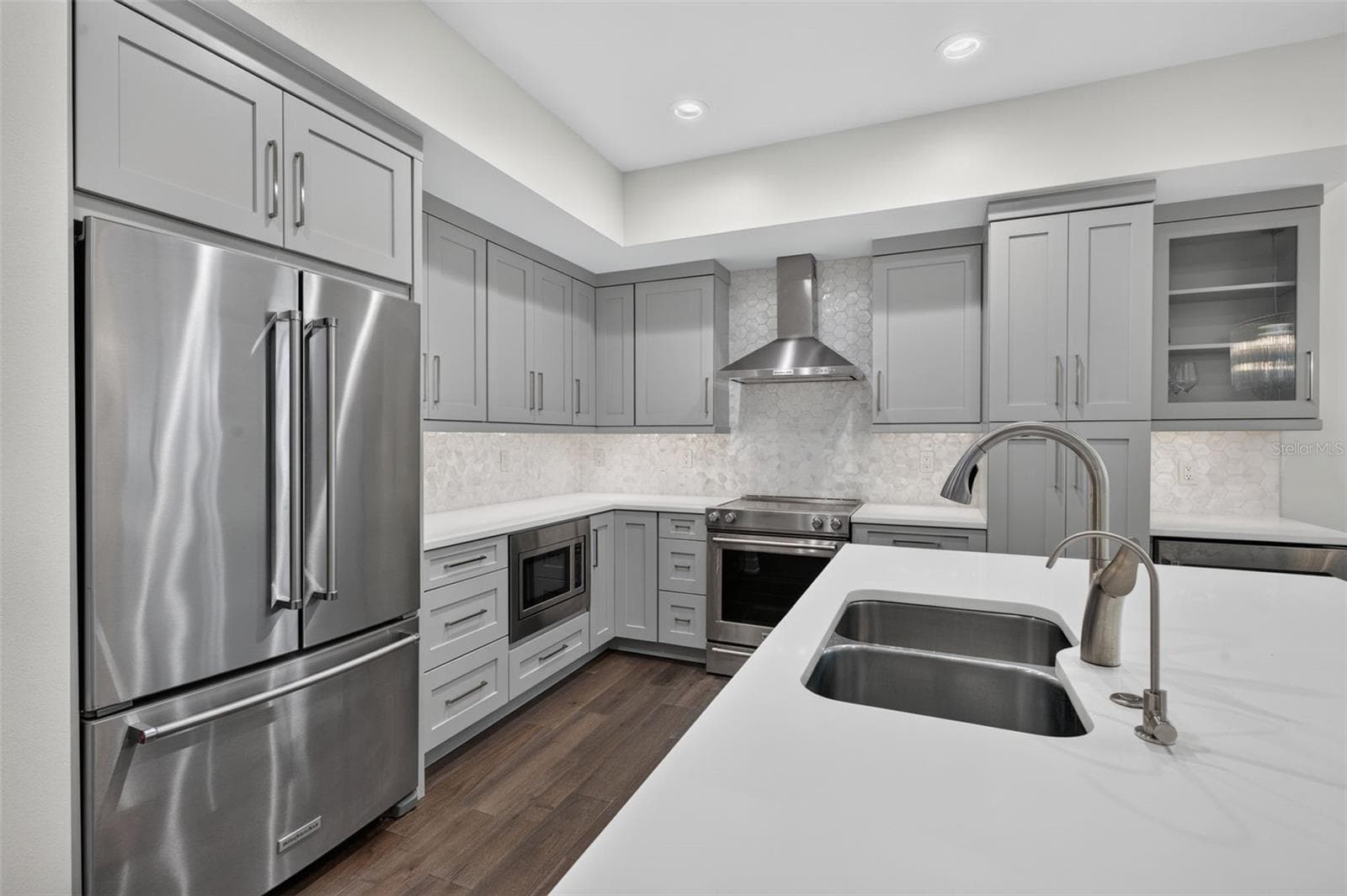 Condominium at 536 4TH AVE S #2, ST PETERSBURG, photo 23 of 59